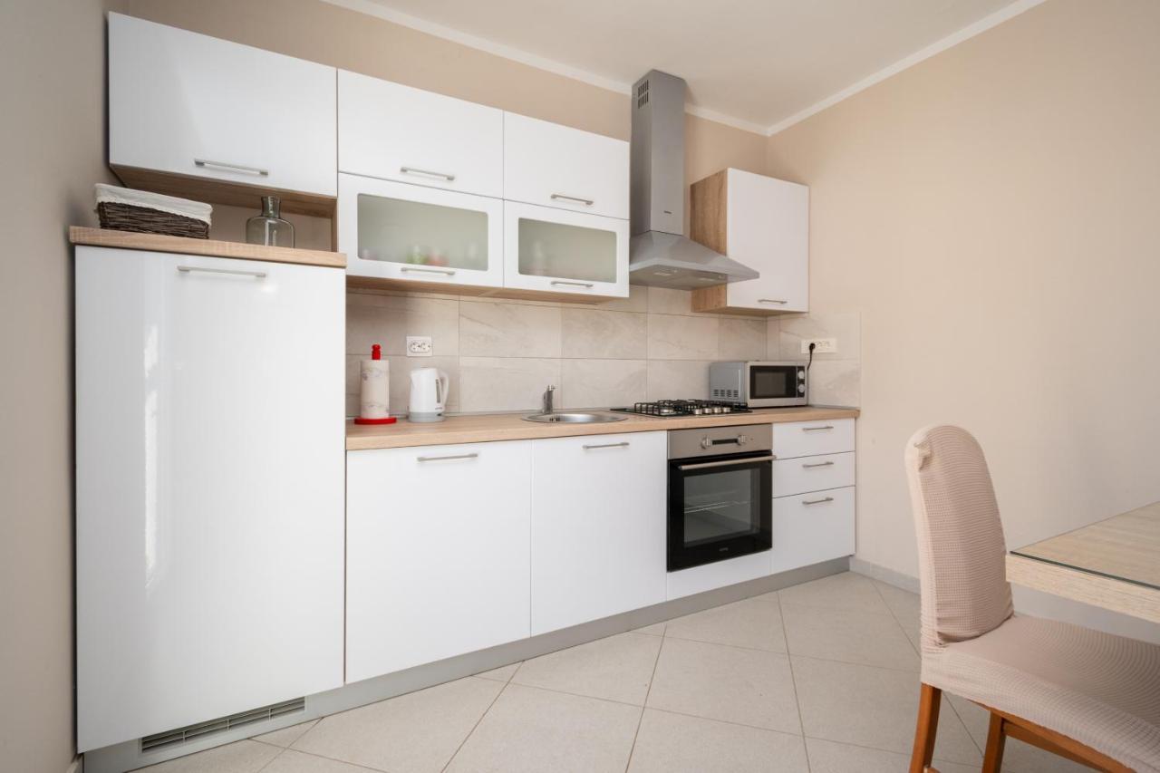 Apartments With A Parking Space Povljana, Pag - 6298 Exterior foto